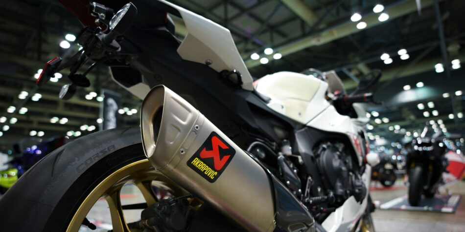 pot échappement moto